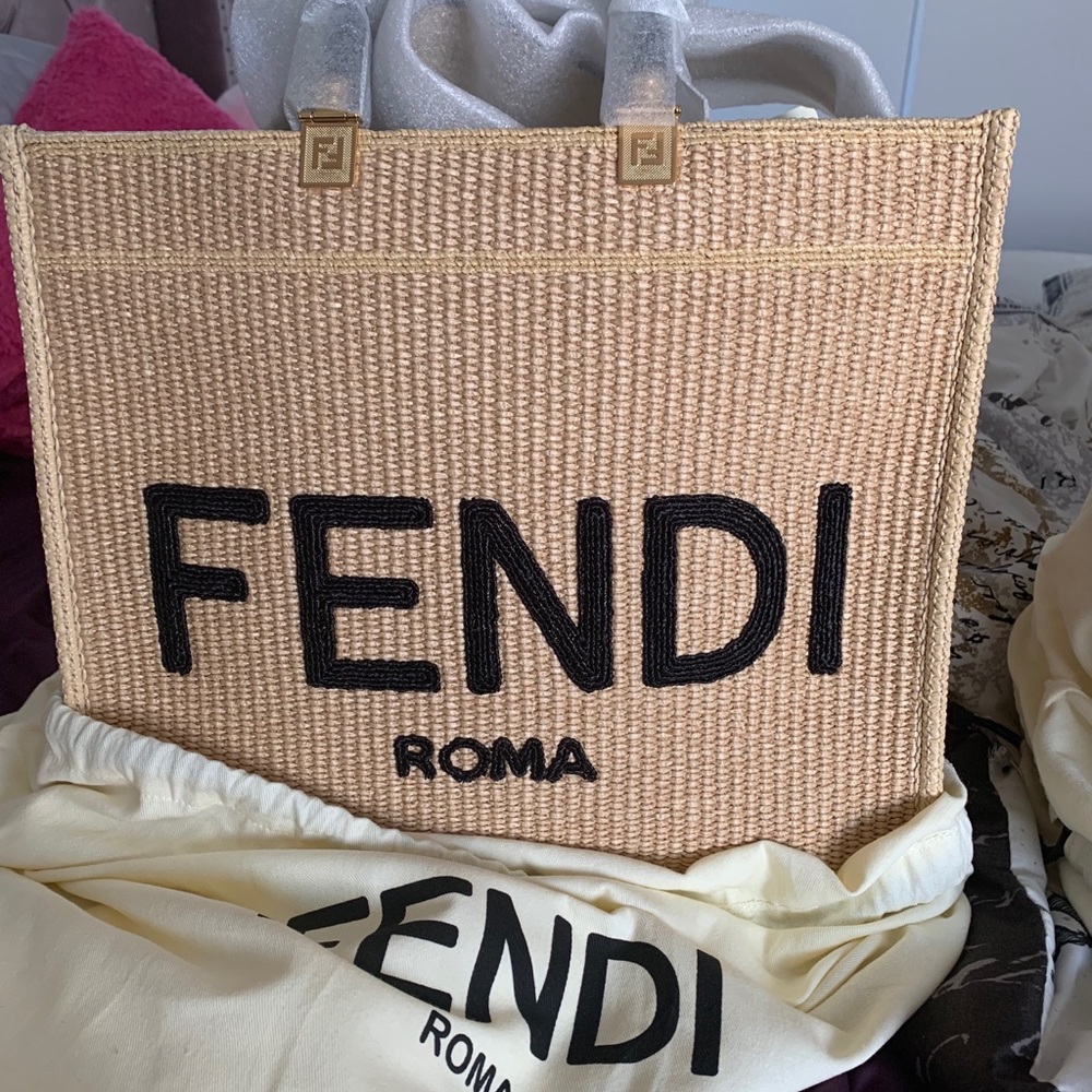 Fendi Medium Shopper Tote